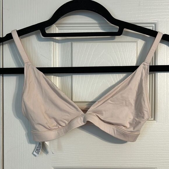 PINK Victoria's Secret Nude Wireless Triangle Bralette Stretch Pull On X-Small - Picture 1 of 7